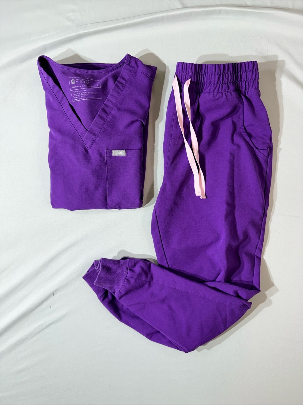 Figs limited edition Magic Purple Scrub set S top S/P bottoms